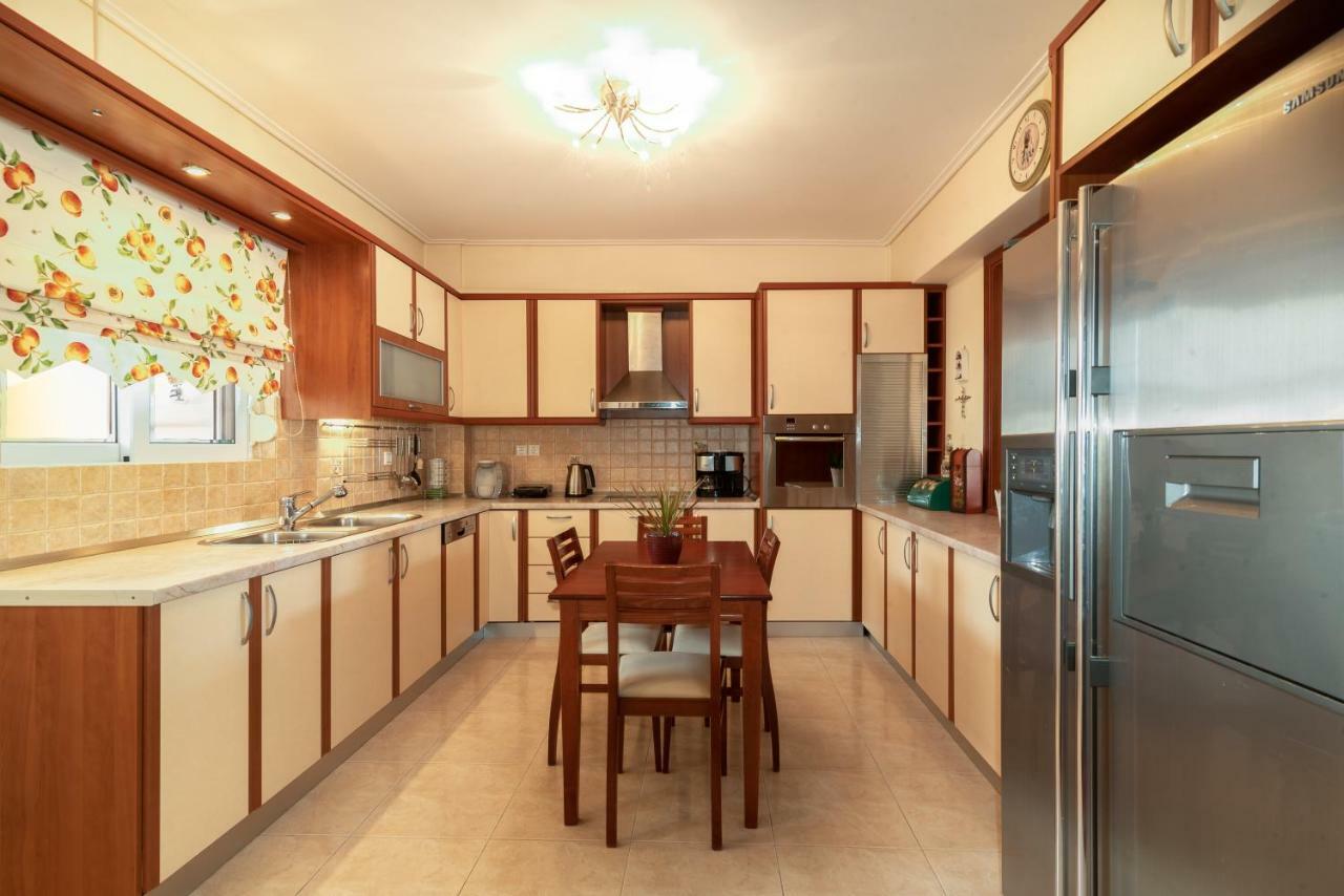 Penthouse 5 Min From Airport And Sea Apartment Markopoulo Mesogaias Exterior photo